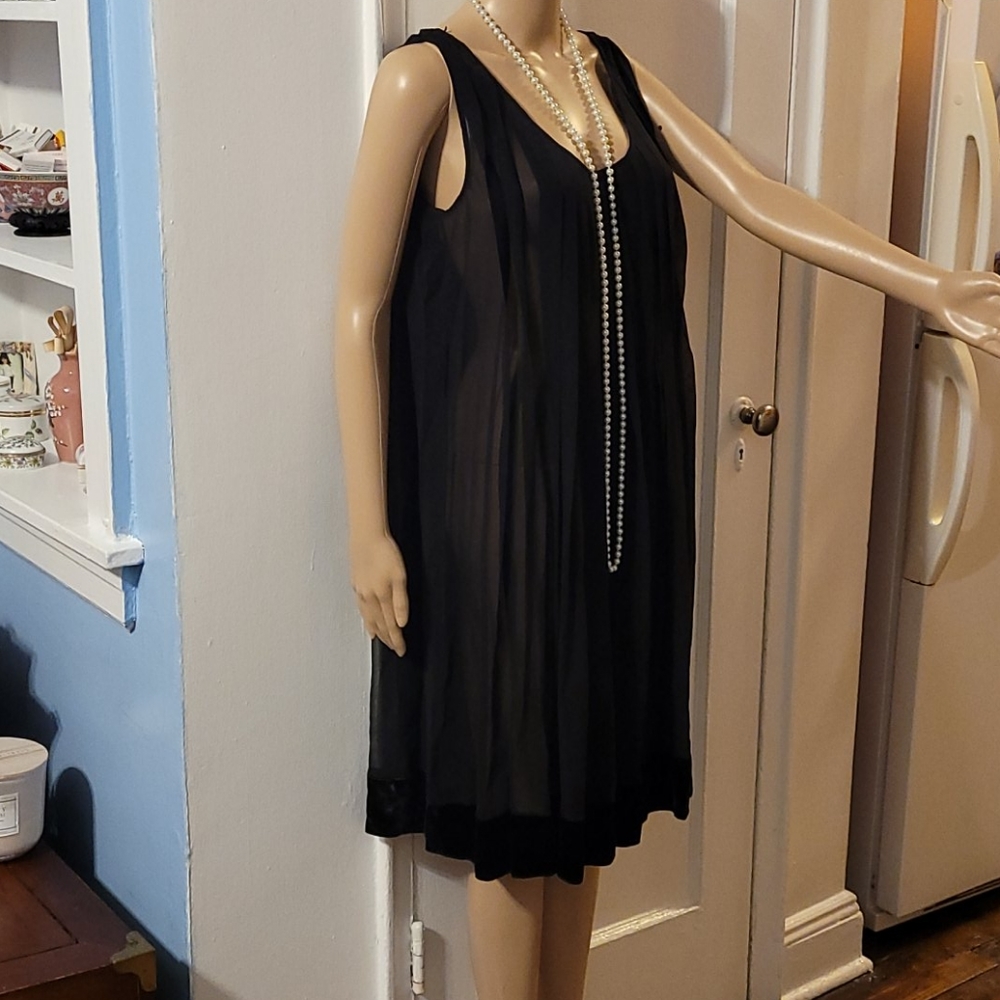 VINTAGE NICOLE BENISTI  BLACK SILK  PLEATED FLAPPER DRESS SLEEVELESS Size  L